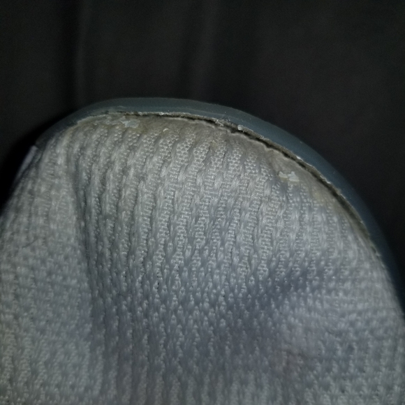 !!!!!!*SOLD*!!!!!!!!Kyrie flytrap white - Picture 5 of 8